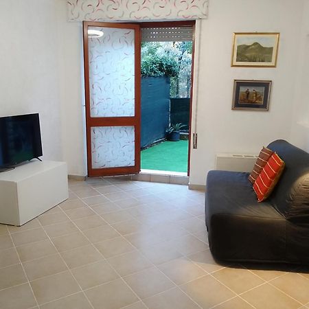 Appartamento Serena Gardone Riviera Exterior foto